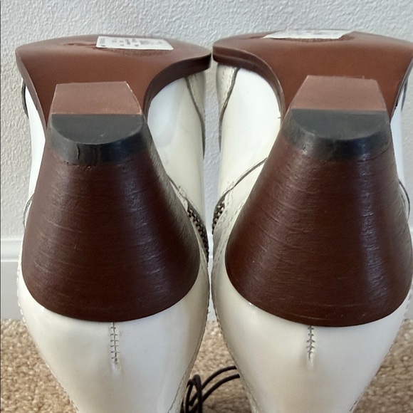 Free People- White Patent New Frontier Western Ankle Boots NIB- Size 6.5 (36.5) - Picture 7 of 11